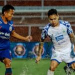 laga-arema-fc-vs-psis-semarang-1740395866781_169